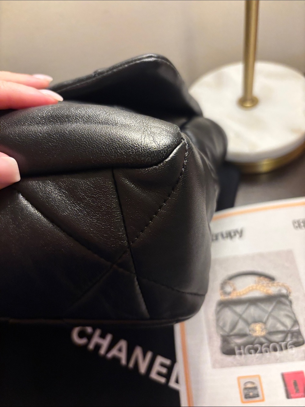 CHANEL Black Quilted Leather Shoulder Bag with Gold Chain - Picture 4 of 10